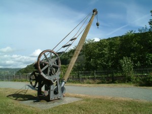 old_hand_crane__1_by_terabbs-d33zef9